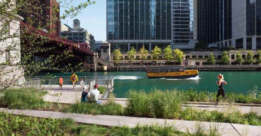 Chicago-Riverwalk-best-place-in-Chicago