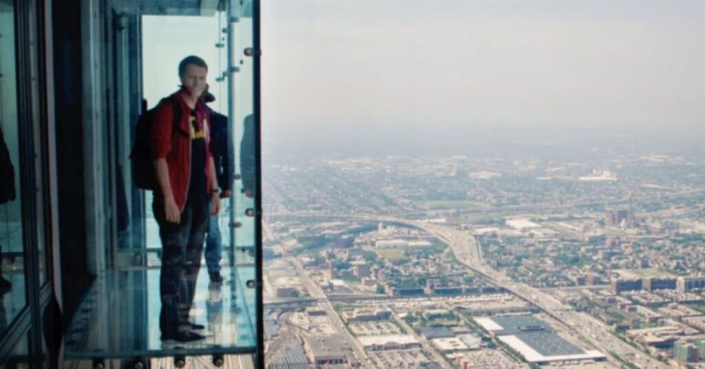 Willis-Tower-Skydeck-Chicago-best-place-in-Chicago